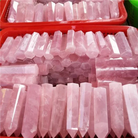 rose quartz crystal 490 720x